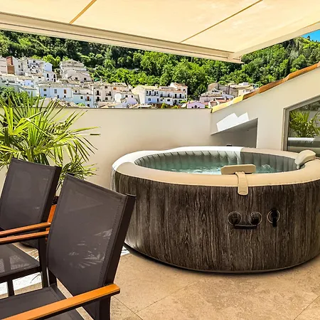 Casa River View - *